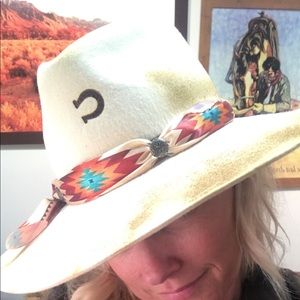 CHARLIE ONE HORSE CUSTOM HAT